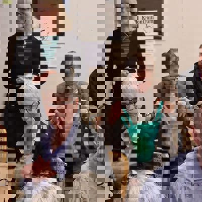 Messenger Creation 506B8BAF 2410 4772 8C25 A6F1C4CB7575