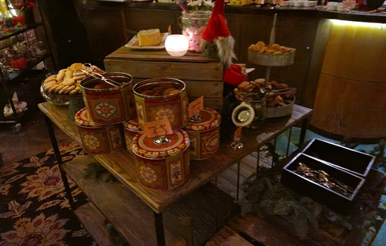 Uppsala Dec 2023 20231209 194403 Blodcancer F Uppsala Julbord Rest Uppsala Saluhall