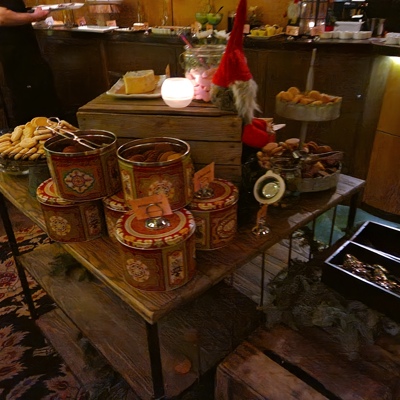 Uppsala Dec 2023 20231209 194403 Blodcancer F Uppsala Julbord Rest Uppsala Saluhall