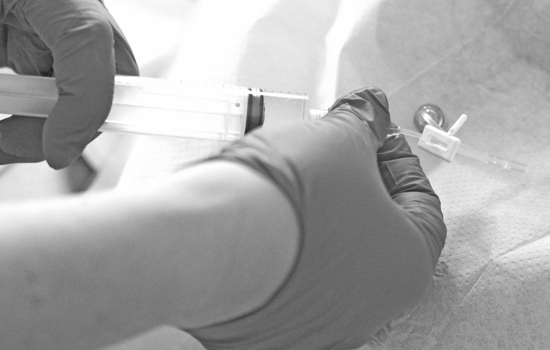 Genrebild Forskning Vardpersonal Skoterska Lakare Hematologi Vard Fhsj Gdprok (7) Sv