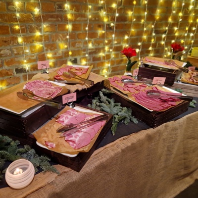 Uppsala Dec 2023 20231209 185003 Blodcancer F Uppsala Julbord Rest Uppsala Saluhall