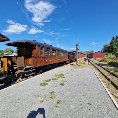 Lennakatten 2024 20240824 142121 Faringe Station Ångtåget
