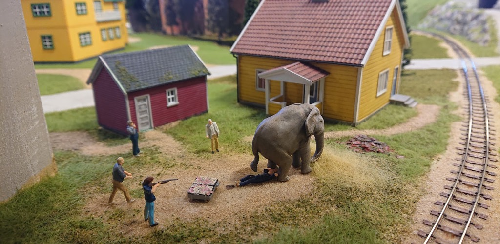 Miniature Kingdom 597949492