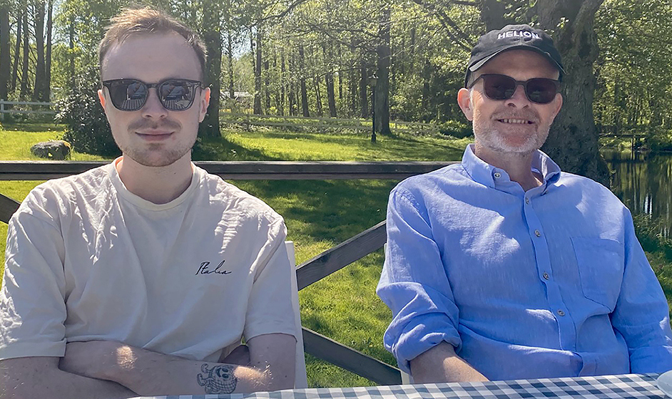 Adam och pappa Anders foto Familjen