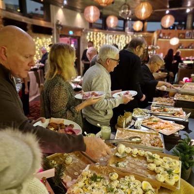 Uppsala Dec 2023 20231209 180919 Blodcancer F Uppsala Julbord Rest Uppsala Saluhall
