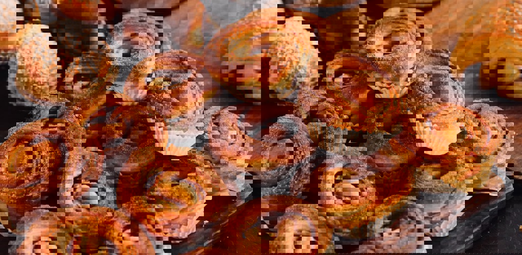 Honey Fangs Ju0sqgjec0 Unsplash